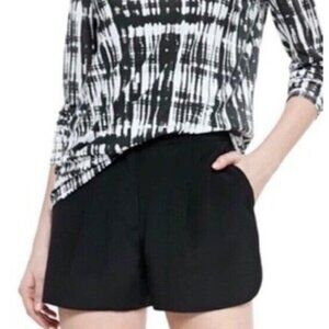 Vince Women's 8 Black Silk Pleated Shorts High Rise Slash Pockets V219121012